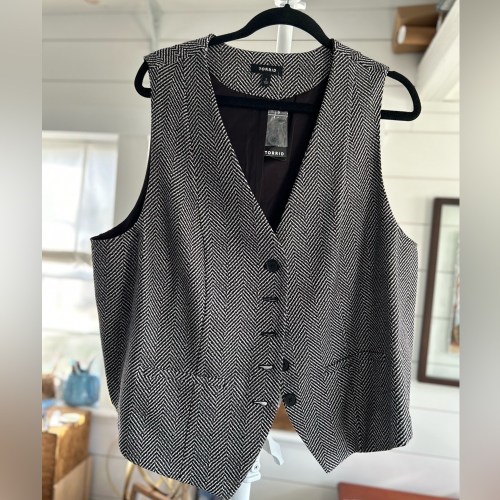 Torrid Vest - New with Tags